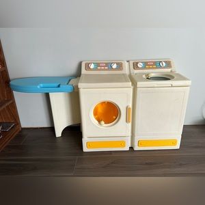 Vintage Little Tikes Washer/dryer set